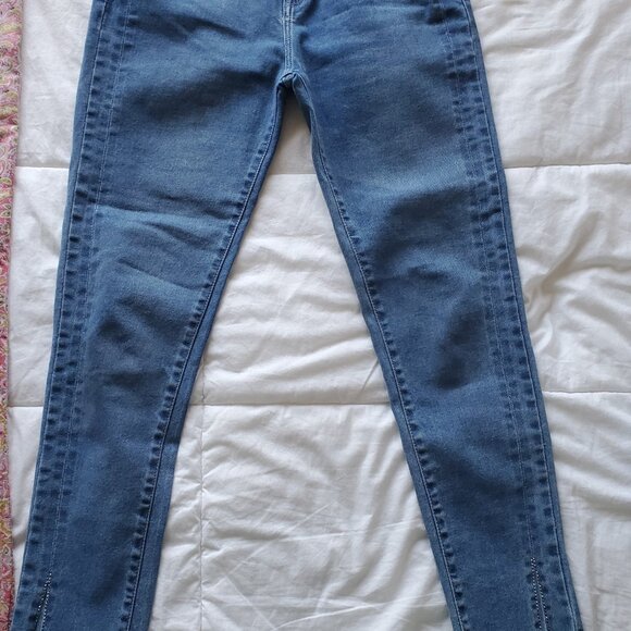 Trixy 30 inch waist, 27 inch Inseam Ankle Jeans - Picture 3 of 8